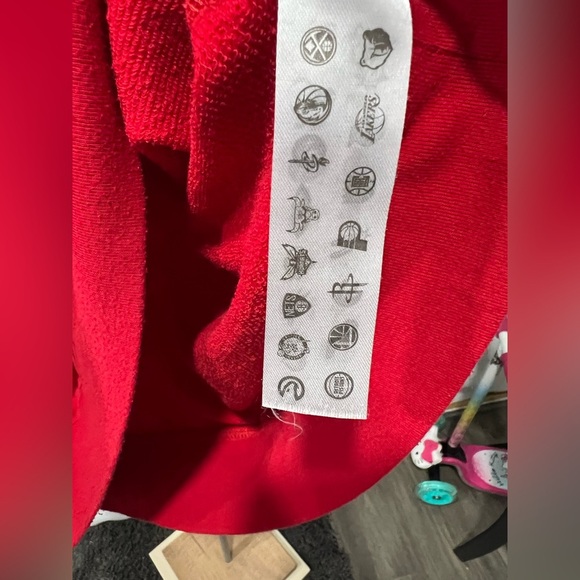 NBA Philadelphia 76ers Red Cowl/Funnel Neck Pullover sz Large - Picture 7 of 9